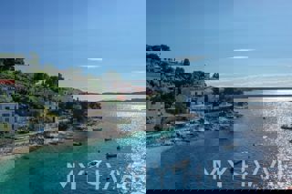 Terreno edificabile con progetto nella città di Hvar