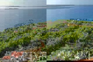 Terreno edificabile con vista mare Zavala ovest