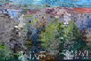 Casa bifamiliare a Banski Dolac