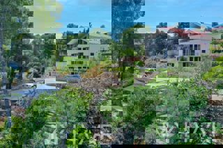 Casa unica in prima fila sul mare a Jelsa/Vrboska