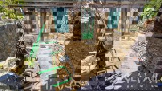 Casa in pietra nascosta a Vrbanj