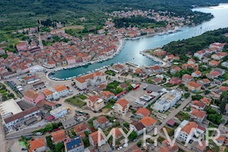 Casa in pietra nel centro di Stari Grad