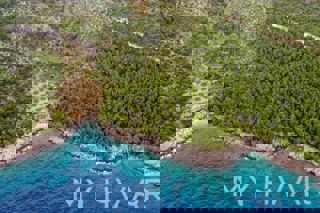 Terreno Vrbinka sopra il mare