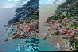 Terreno edificabile vicino al porto di Zavala