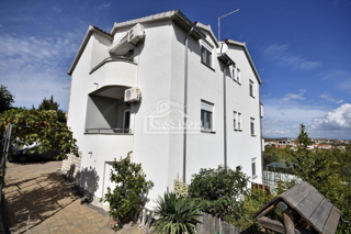 Vodice - Casa con 5 appartamenti, vista mare
