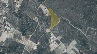 Vodice - terreno edificabile di 8657 m2, a 1300 m dalla spiaggia