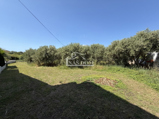 Vodice - Terreno edificabile a soli 250 m dalla spiaggia