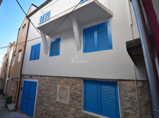 Vodice - CENTRO casa, 250 metri dalla Spiaggia Azzurra