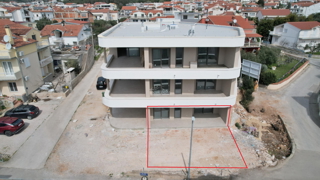 Vodice - Appartamento di lusso S2 con giardino, a soli 50 m dalla spiaggia