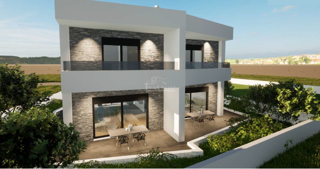 Vodice - **NUOVA COSTRUZIONE** S1 casa in una posizione tranquilla, a 600 m dalla spiaggia