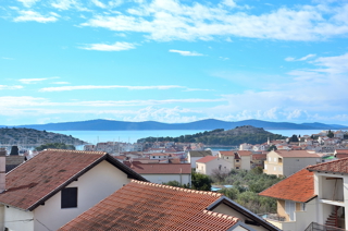 Tribunj - appartamento con vista mare, secondo piano
