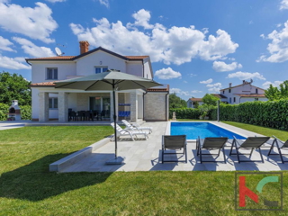 Istria, Parenzo, casa vacanza con piscina e giardino paesaggistico, #vendita