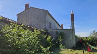 Barban, vecchia casa da ristrutturare con ampio giardino di 1784m2 #vendita