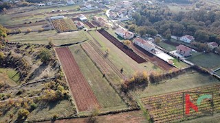 Istria - Svetvincenat, terreno 5700m2 in una posizione tranquilla