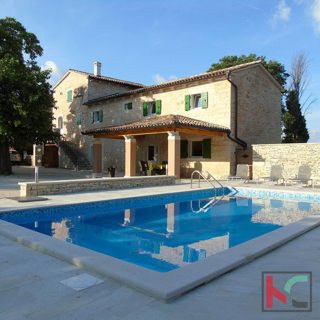 Istria, Gimino, casa indipendente con piscina di 120m2 e ampio giardino di 100m2 #vendita