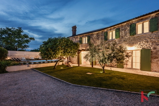 ISTRA, KRNICA – VILLA MODERNA CON 4 CAMERE DA LETTO, PISCINA RISCALDATA, GIARDINO CURATO, #VENDITA