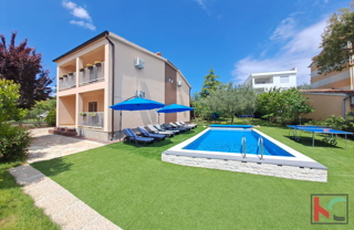 Istria, Fasana, casa con piscina e giardino, vista mare, #vendita