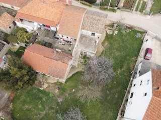 Casa in pietra e villetta a schiera a 150m dal mare