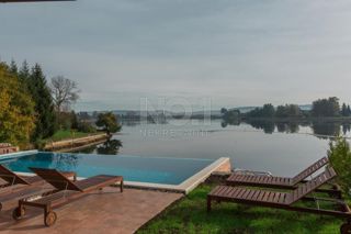 Ogulin - una bellissima villa con piscina sul lago Sabljaci