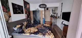 Novi Vinodolski - Studio-Apartment mit großer Terrasse