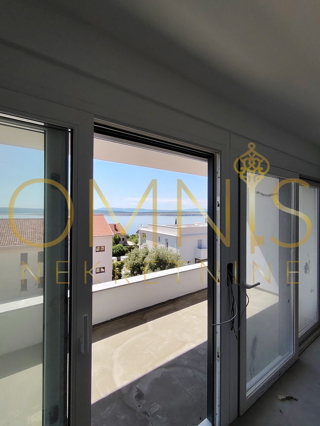 Appartamento con vista mare e ampi balconi – 126 m²