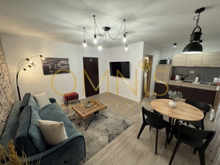 Vendita: Due appartamenti completamente ristrutturati nel centro di Fiume, Corso – 82 m²