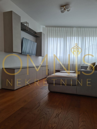 Rijeka, Donja Drenova – moderno trilocale di 79 m² con loggia