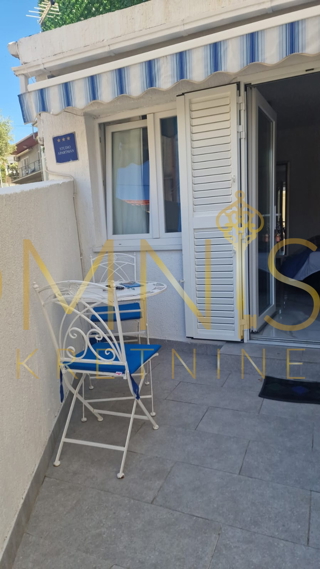 Casa ristrutturata con monolocale nel centro di Crikvenica