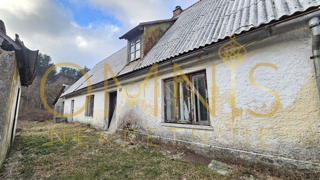 Fužine, Lič, casa di 100 m2, terreno di 600 m2, in vendita!