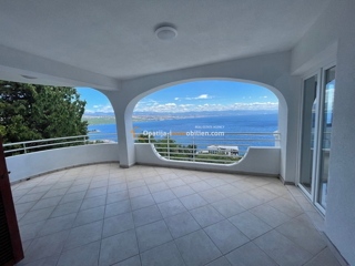 APPARTAMENTO CON VISTA MARE VICINO AL CENTRO 170 M2-OPATIJA