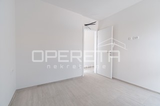 Istria, zona Novigrad – appartamento quadrilocale con vista mare