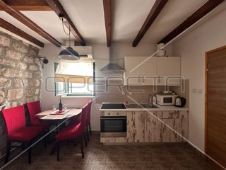 Casa in pietra 105 m2 – fascino e atmosfera mediterranea, Ston