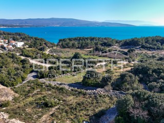 Terreno edificabile nella zona sportivo-ricreativa – Krk, 1.620 m²