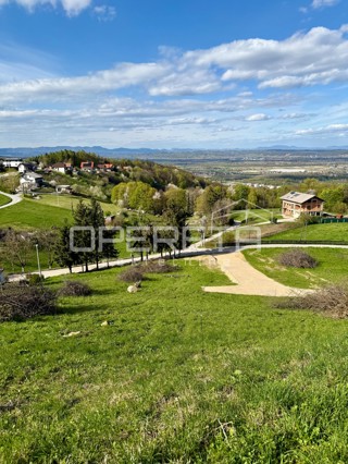 Vrhovčak, Vrhovčak, 730,00 m2, 80.300,00 EUR