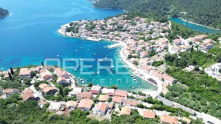 Brna, Korčula – terreno edificabile 625 m2, vicino al mare