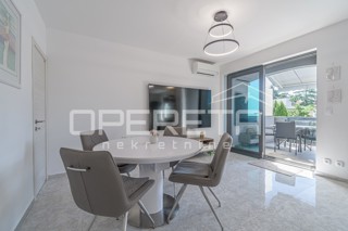 ISTRIA, BAIA DI SABBIA - Appartamento in prima fila sul mare