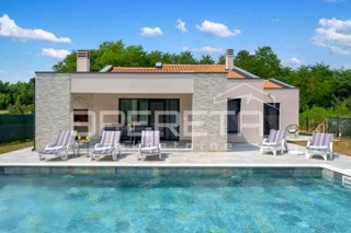 Istria, Labin, nuova casa a piano terra di 130 m2, 3 camere, posizione tranquilla