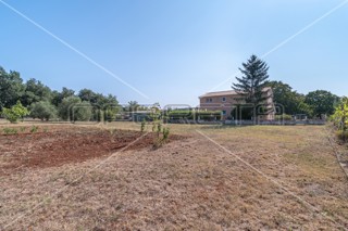 Terreno edificabile Loborika 584m2, 6km da Pola