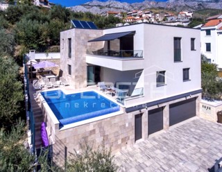 Villa di lusso a Žrnovnica – Oasi di lusso e privacy nei dintorni di Spalato