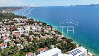 Terreno 658 m2, Petrčane Zadar, terzo fila dal mare e dalla spiaggia - maggiori possibilità di costruzione