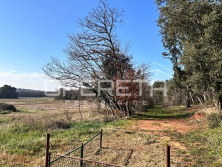 Terreno edificabile all'ingresso di Pola 633m2