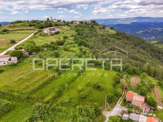 Istria, Zona di Motovun – Terreno edificabile e agricolo
