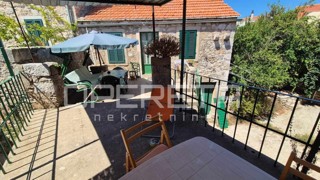 Autentico contesto per un nuovo capitolo sull'isola di Hvar