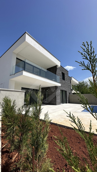 Appartamento di lusso di 151 m² con piscina e giardino – a 100 m dal mare, Kraljevica