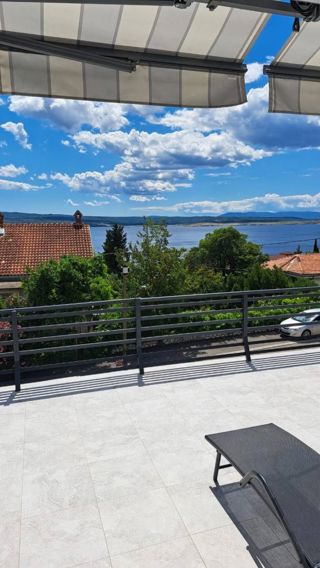 <p>Meraviglioso appartamento con tre terrazze e vista mare - Dramalj</p>