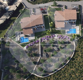 Esclusivo - terreno con progetti per tre ville