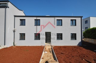 Poreč, dintorni, appartamento con due camere da letto in una nuova costruzione.