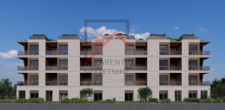 Istria, zona Parenzo - Appartamento al secondo piano - nuovo edificio con ascensore e due logge