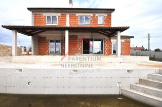 Svetvinčenat - Casa in fase roh bau con piscina