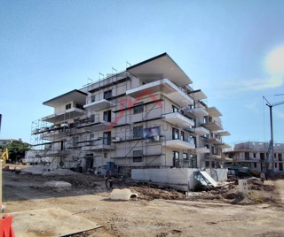 Appartamento in lussuosa palazzina di nuova costruzione - piano terra con giardino